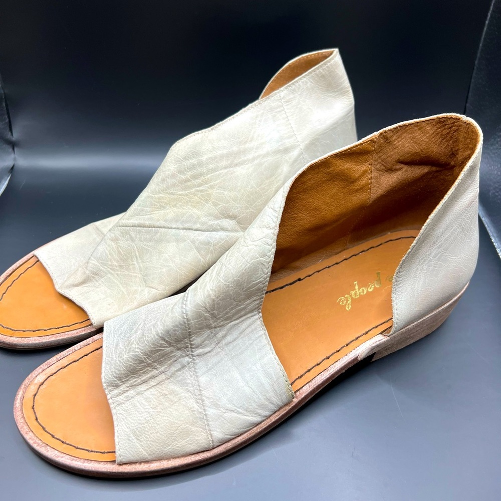 Free People Mont Blanc Leather Cut Away Sandals light grey D’orsay size 11/ 41